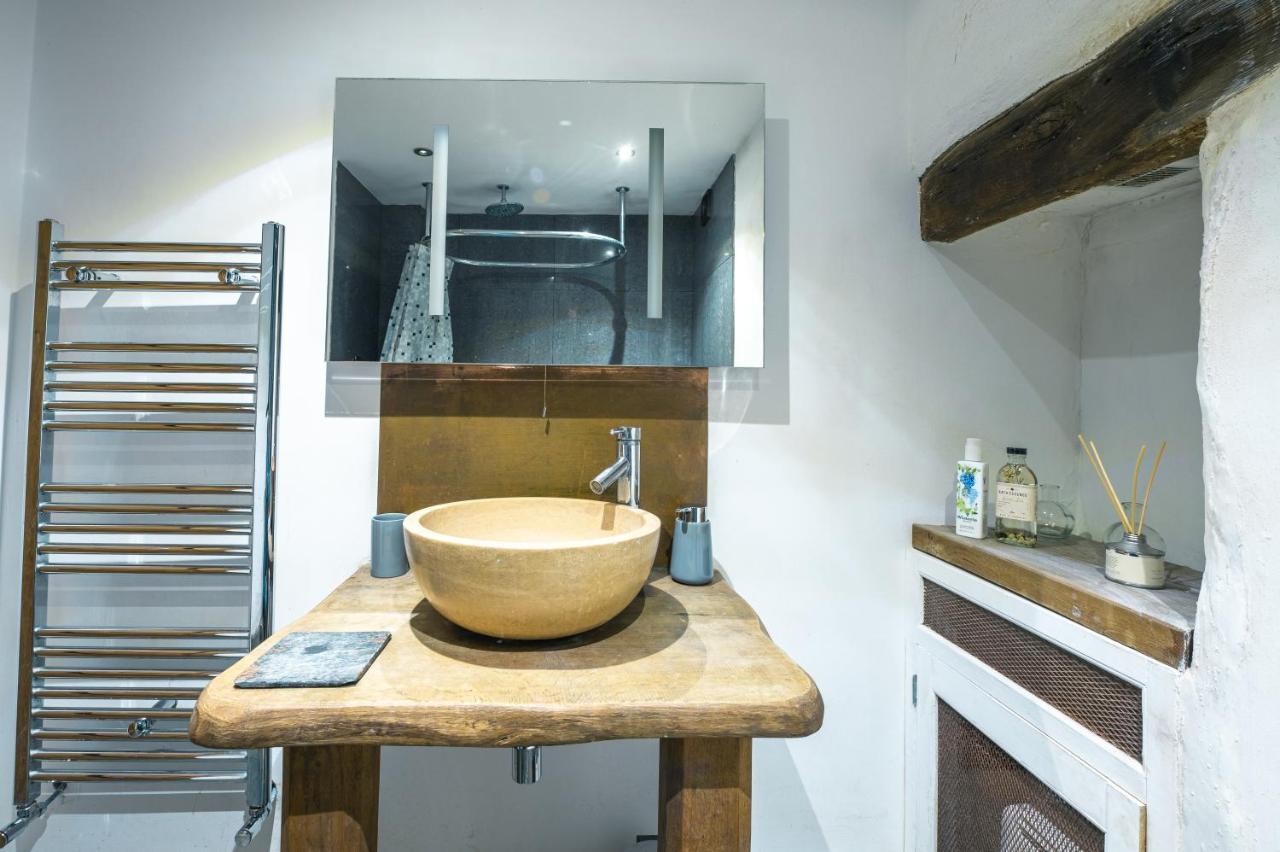 St Davids Hideaway With Roll-Top Bath & Log Burner ภายนอก รูปภาพ